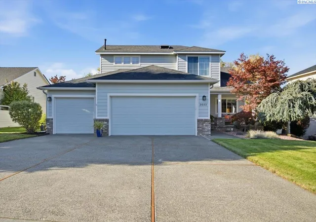 Photo 1 of Sale Pending at 3033 Sonoran Dr, Richland, WA 99354 | MLS# PAC297275 | Listing updated on 2026-10-22