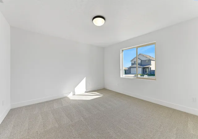 Photo 3 of Single family home for sale at 722 Honeylicious St, Richland, WA 99352 | MLS# PAC297278 | Listing updated on 2026-10-21