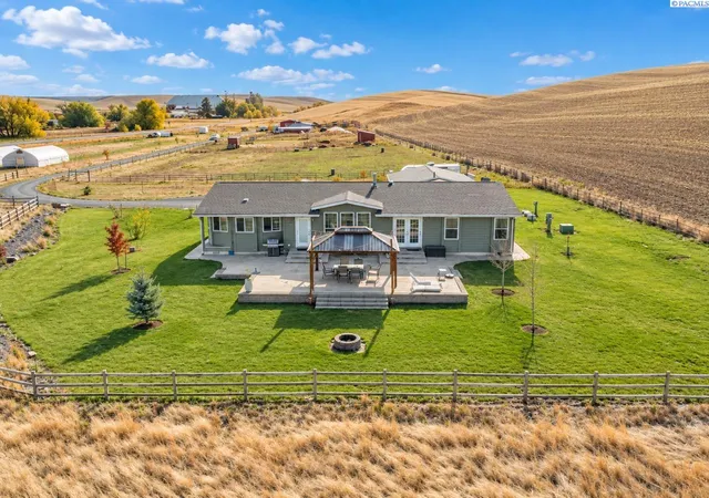 Photo 1 of Manufactured home for sale at 10954 State Route 27, Palouse, WA 99161 | MLS# PAC297280 | Listing updated on 2026-10-23