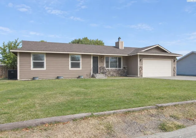 Photo 1 of Single family home for sale at 706 W 45th Place, Kennewick, WA 99337 | MLS# PAC297282 | Listing updated on 2026-10-21