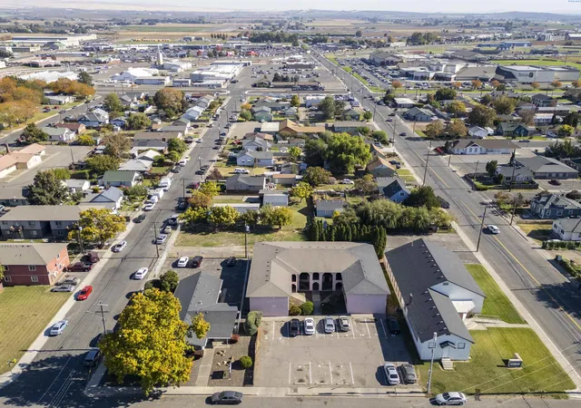 Photo 1 of Multi family home for sale at 418 S 13th Street, Sunnyside, WA 98944 | MLS# PAC297285 | Listing updated on 2026-10-20