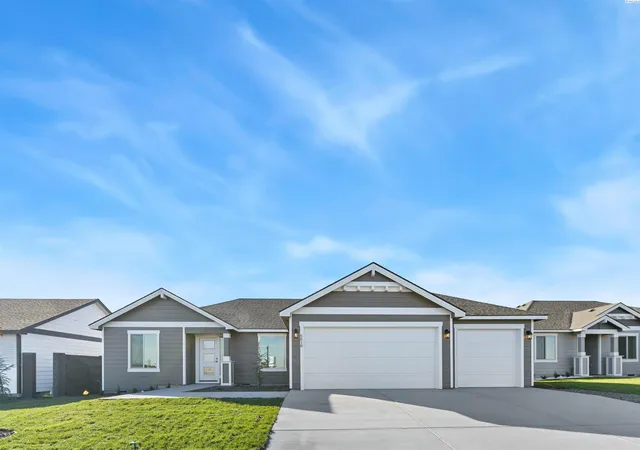 Photo 1 of Single family home for sale at 6818 Road 104, Pasco, WA 99301 | MLS# PAC297294 | Listing updated on 2026-10-22