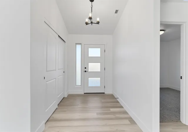 Photo 2 of Single family home for sale at 6818 Road 104, Pasco, WA 99301 | MLS# PAC297294 | Listing updated on 2026-10-22