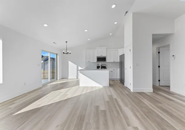 Photo 4 of Single family home for sale at 6818 Road 104, Pasco, WA 99301 | MLS# PAC297294 | Listing updated on 2026-10-22