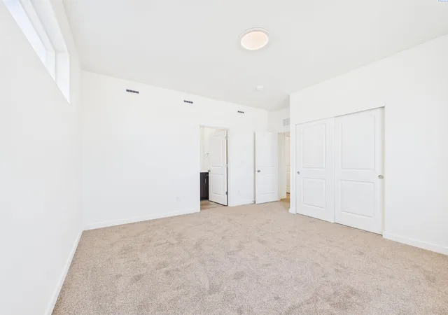 Photo 4 of Single family home for sale at 1301 18th Street, Benton City, WA 99320 | MLS# PAC297299 | Listing updated on 2026-10-21