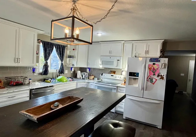 Photo 4 of Single family home for sale at 6116 Fenway Dr, Pasco, WA 99301 | MLS# PAC297307 | Listing updated on 2026-10-21