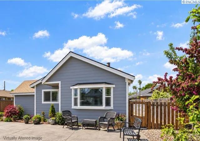 Photo 1 of Single family home for sale at 1714 S 10th Avenue, Yakima, WA 98902 | MLS# PAC297308 | Listing updated on 2026-10-26