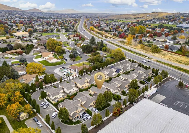 Condo for sale at 145 Keene Rd, Richland, WA 99352 | MLS# PAC297310