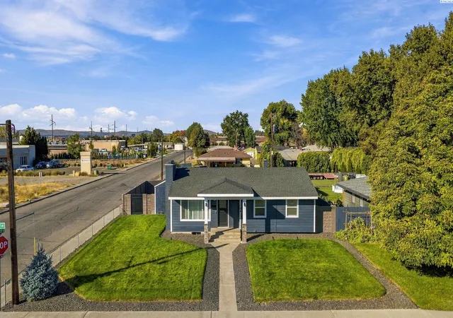 Photo 1 of Single family home for sale at 1704 N 22nd Avenue, Pasco, WA 99301 | MLS# PAC297317 | Listing updated on 2026-10-22
