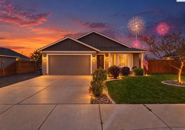 Single family home for sale at 4320 Montgomery Ln, Pasco, WA 99301 | MLS# PAC297323
