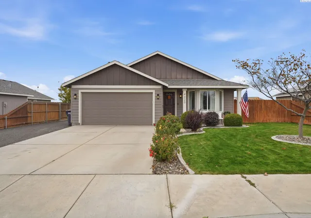 Photo 1 of Single family home for sale at 4320 Montgomery Ln, Pasco, WA 99301 | MLS# PAC297323 | Listing updated on 2026-10-22