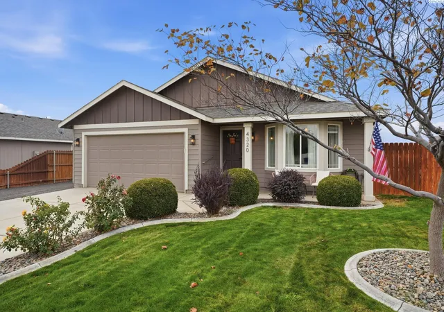 Photo 2 of Single family home for sale at 4320 Montgomery Ln, Pasco, WA 99301 | MLS# PAC297323 | Listing updated on 2026-10-22