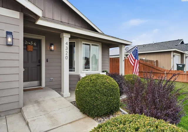 Photo 4 of Single family home for sale at 4320 Montgomery Ln, Pasco, WA 99301 | MLS# PAC297323 | Listing updated on 2026-10-22