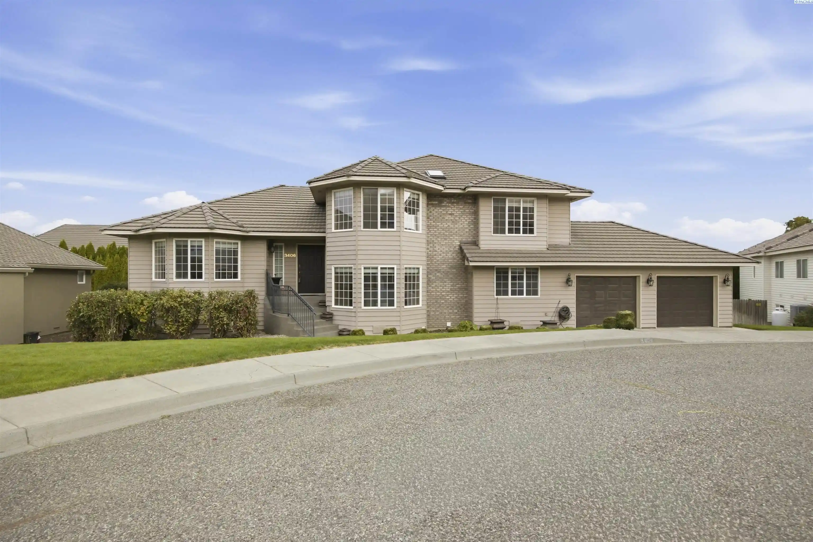 Photo 2 of Single family home for sale at 3406 W 42nd Avenue, Kennewick, WA 99337 | MLS# PAC297330 | Listing updated on 2026-10-24
