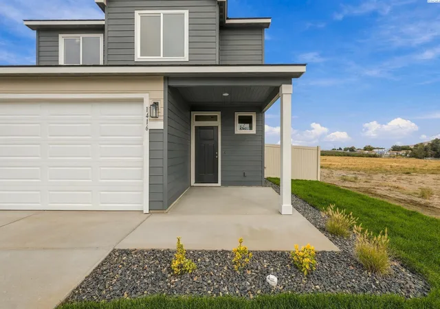 Photo 3 of Single family home for sale at 1416 Lena Ave, Benton City, WA 99320 | MLS# PAC297333 | Listing updated on 2026-10-22