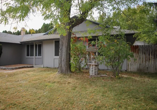 Photo 1 of Single family home for sale at 1013 W 14th Avenue, Kennewick, WA 99337 | MLS# PAC297337 | Listing updated on 2026-10-22