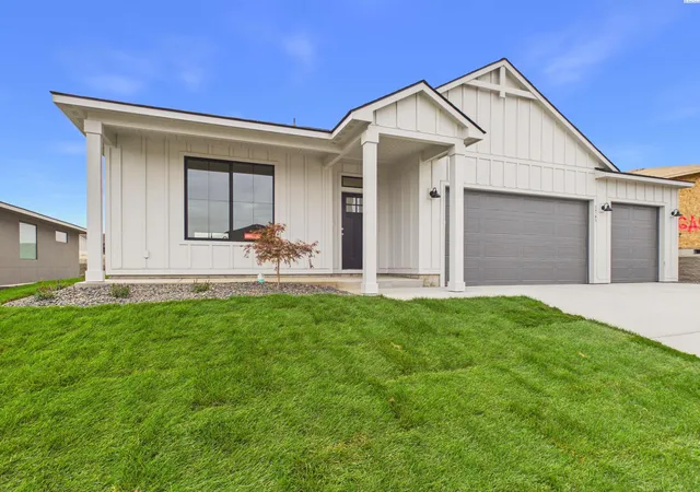 Photo 1 of Single family home for sale at 3745 Scout St, Richland, WA 99352 | MLS# PAC297339 | Listing updated on 2026-10-22