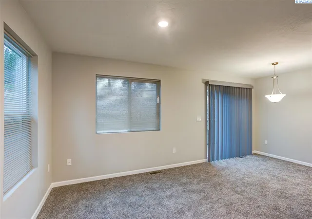 Photo 1 of Single family home for sale at 3513 W 7th Avenue, Kennewick, WA 99336 | MLS# PAC297340 | Listing updated on 2026-10-22
