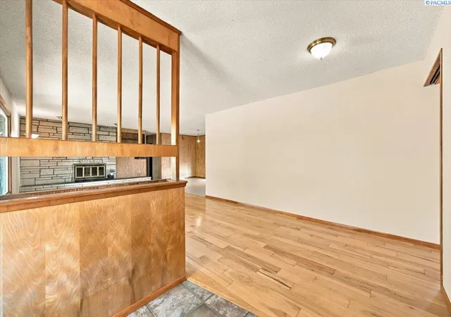 Photo 2 of Single family home for sale at 1408 Hunt Ave, Richland, WA 99354 | MLS# PAC297342 | Listing updated on 2026-10-22
