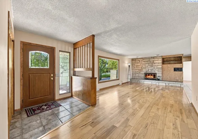 Photo 3 of Single family home for sale at 1408 Hunt Ave, Richland, WA 99354 | MLS# PAC297342 | Listing updated on 2026-10-22