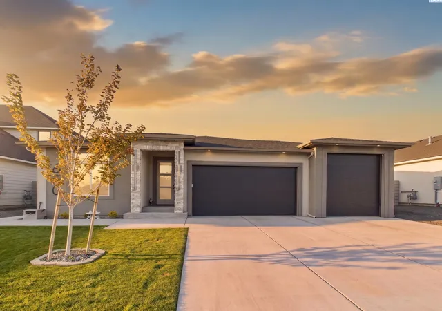 Single family home for sale at 630 Lazio Way, Richland, WA 99352 | MLS# PAC297345