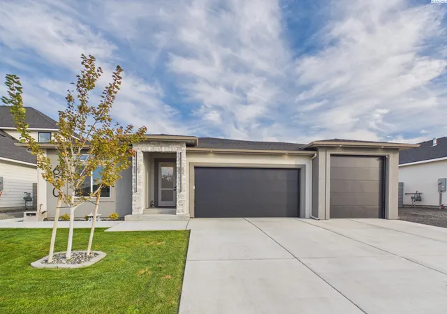 Photo 1 of Single family home for sale at 630 Lazio Way, Richland, WA 99352 | MLS# PAC297345 | Listing updated on 2026-10-26