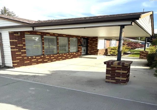 Photo 3 of Single family home for sale at 2006 Turner St, Richland, WA 99354 | MLS# PAC297354 | Listing updated on 2026-10-23