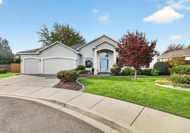 Photo 1 of Single family home for sale at 2901 W 39th Court, Kennewick, WA 99337 | MLS# PAC297356 | Listing updated on 2026-10-23