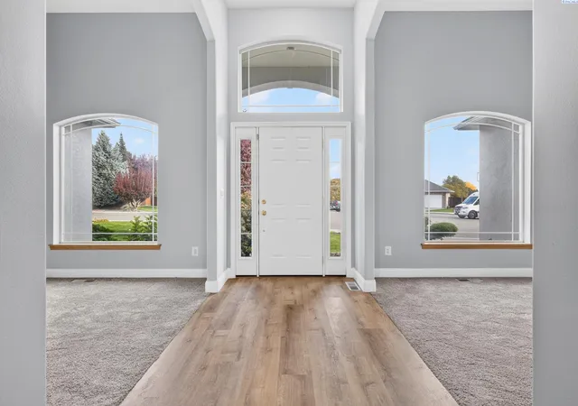 Photo 4 of Single family home for sale at 2901 W 39th Court, Kennewick, WA 99337 | MLS# PAC297356 | Listing updated on 2026-10-23