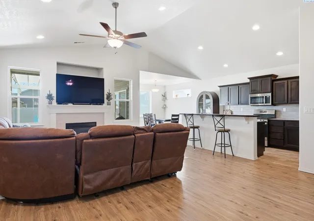 Photo 4 of Single family home for sale at 6205 Rockrose Ln, Pasco, WA 99301 | MLS# PAC297358 | Listing updated on 2026-10-23