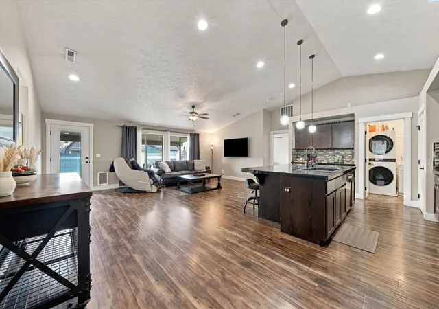 Photo 3 of Single family home for sale at 8804 Aldridge Ct, Pasco, WA 99301 | MLS# PAC297362 | Listing updated on 2026-10-23