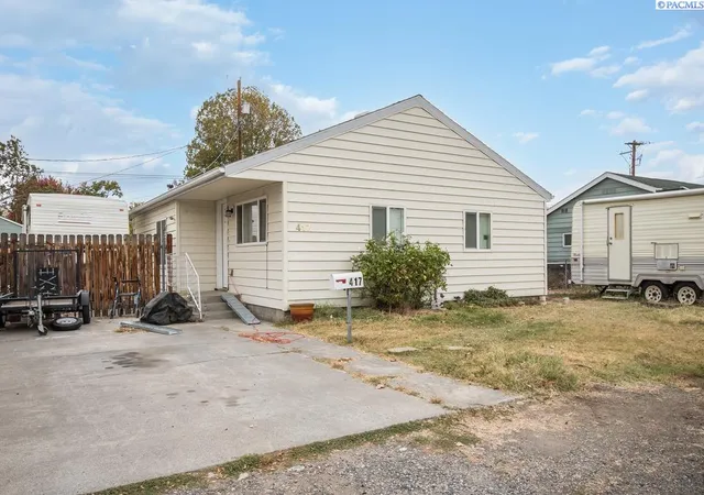 Photo 1 of Single family home for sale at 417 Winslow Ave, Richland, WA 99352 | MLS# PAC297363 | Listing updated on 2026-10-23