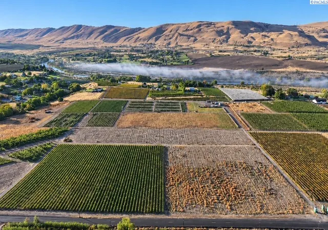 Land for sale at 11805 W Creek Rd, Benton City, WA 99320 | MLS# PAC297369