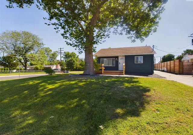 Photo 1 of Single family home for sale at 1328 Potter Ave, Richland, WA 99354 | MLS# PAC297381 | Listing updated on 2026-10-23