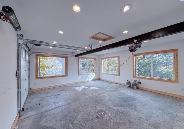 Photo 2 of Single family home for sale at 325 NW Dillon St, Pullman, WA 99163 | MLS# PAC297382 | Listing updated on 2026-10-23
