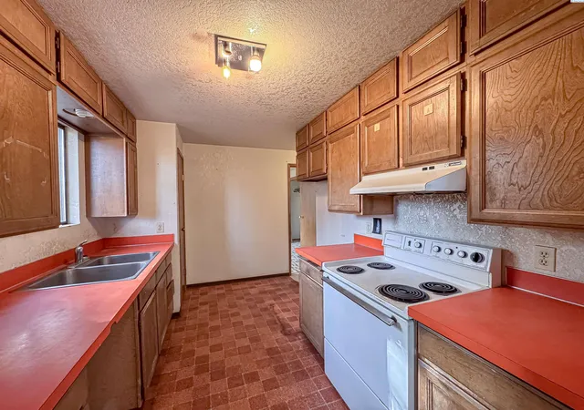 Photo 4 of Single family home for sale at 325 NW Dillon St, Pullman, WA 99163 | MLS# PAC297382 | Listing updated on 2026-10-23