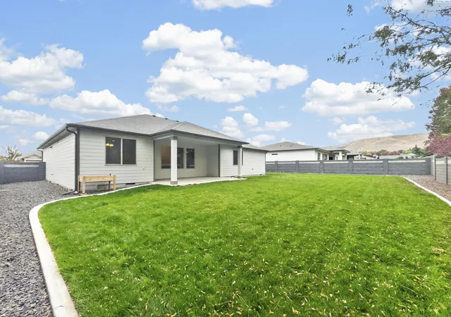Photo 3 of Single family home for sale at 1629 Livorno Ave, Richland, WA 99352 | MLS# PAC297386 | Listing updated on 2026-10-23
