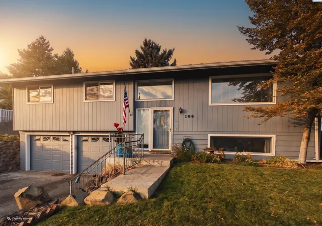 Photo 1 of Single family home for sale at 106 N 12th Street, Selah, WA 98942 | MLS# PAC297390 | Listing updated on 2026-10-25