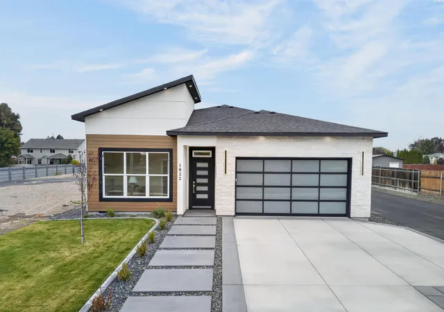 Photo 1 of Single family home for sale at 1022 Road 64, Pasco, WA 99301 | MLS# PAC297400 | Listing updated on 2026-10-23