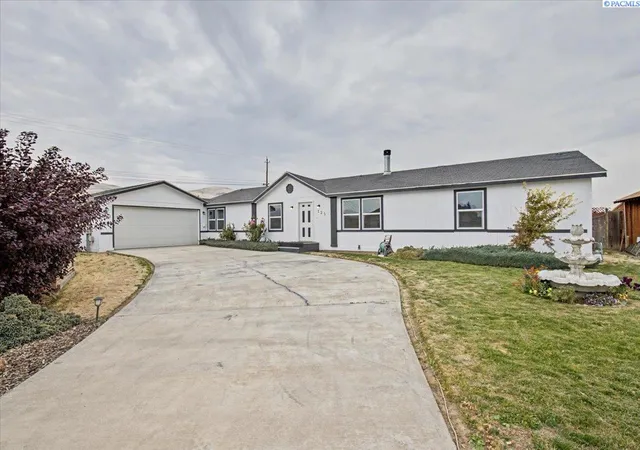 Photo 1 of Manufactured home for sale at 125 Top Ct, Yakima, WA 98901 | MLS# PAC297413 | Listing updated on 2026-10-28