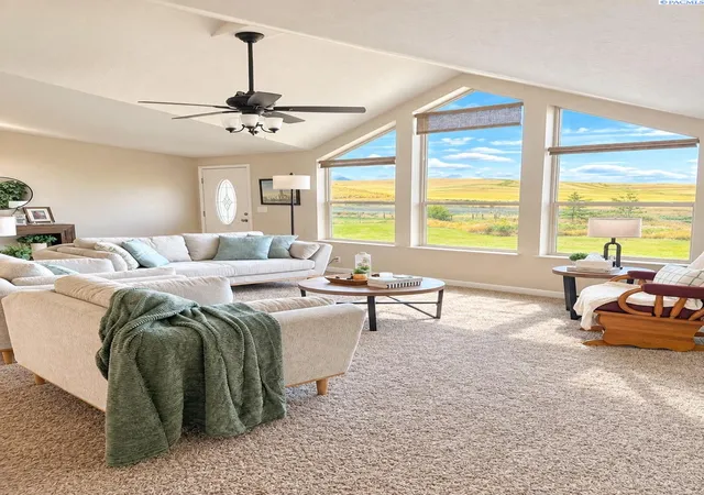 Photo 4 of Single family home for sale at 19582 State Route 194, Pullman, WA 99163 | MLS# PAC297428 | Listing updated on 2026-10-27