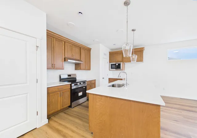 Photo 3 of Single family home for sale at 1209 18th Street, Benton City, WA 99320 | MLS# PAC297430 | Listing updated on 2026-10-27