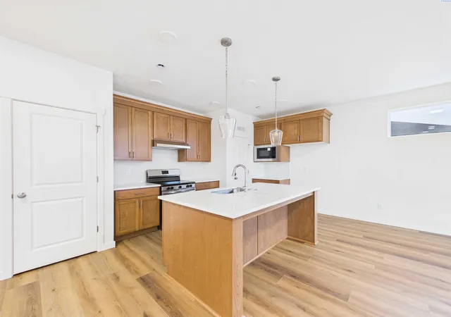 Photo 4 of Single family home for sale at 1209 18th Street, Benton City, WA 99320 | MLS# PAC297430 | Listing updated on 2026-10-27