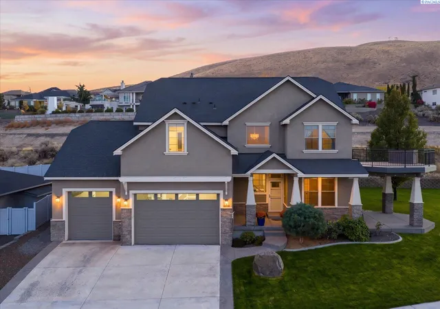 Single family home for sale at 2345 Cottontail Ln, Richland, WA 99352 | MLS# PAC297431