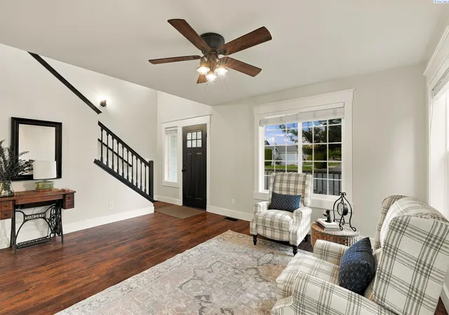 Photo 3 of Single family home for sale at 11 Zinnia Ct, Pasco, WA 99301 | MLS# PAC297439 | Listing updated on 2026-10-28