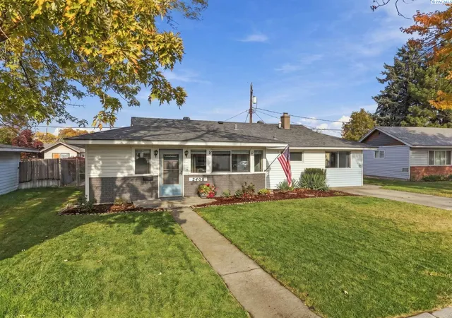 Photo 1 of Single family home for sale at 2400 Concord, Richland, WA 99352 | MLS# PAC297440 | Listing updated on 2026-10-28