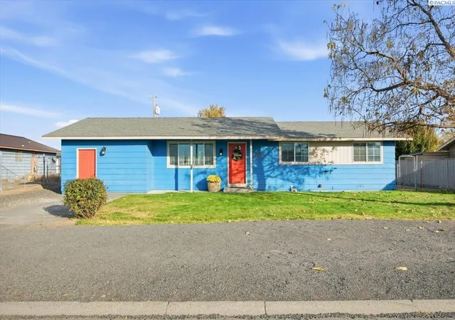 Photo 1 of Single family home for sale at 616 S 5th Avenue, Connell, WA 99326 | MLS# PAC297442 | Listing updated on 2026-10-28