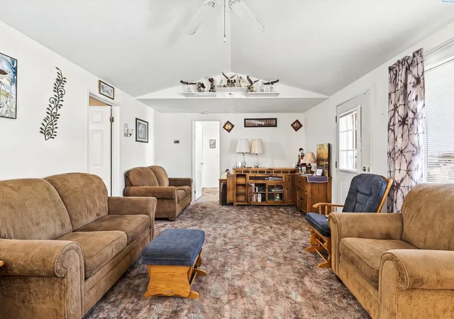 Photo 2 of Manufactured home for sale at 33604 N Sunset Rd, Benton City, WA 99320 | MLS# PAC297444 | Listing updated on 2026-10-28