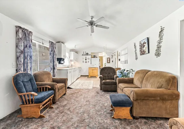 Photo 3 of Manufactured home for sale at 33604 N Sunset Rd, Benton City, WA 99320 | MLS# PAC297444 | Listing updated on 2026-10-28