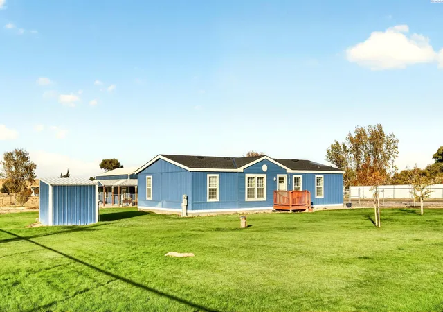 Photo 1 of Manufactured home for sale at 17306 E Ruppert Rd, Benton City, WA 99320 | MLS# PAC297452 | Listing updated on 2026-10-28